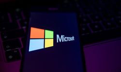 Microsoft, Çin'deki yüzlerce çalışanına yurt dışına transfer olmalarını teklif etti