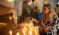 Mardin'deki tarihi kilisede Paskalya ayini düzenlendi