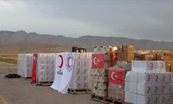 Türkiye, Afganistan'daki selzedelere 24 tonluk insani yardım gönderdi
