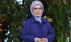 Emine Erdoğan, Tekirdağ'da okul bahçesinde çilek yetiştiren öğrencileri tebrik etti