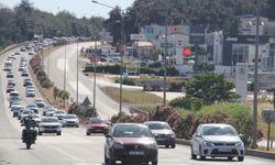 İstanbul-Tekirdağ kara yolunda bayram tatili dönüş yoğunluğu sürüyor