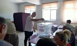 Seçimin yenilendiği Düzce, Karabük ve Zonguldak'taki bazı mahallelerde oy kullanılıyor