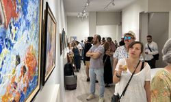 "BirBüyüktürİki" sergisi Artizan Sanat'ta kapılarını açtı