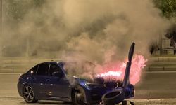 Denizli'de otomobilin kaza yaptığı anlar araç kamerasında