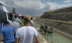 Adıyaman'da sulama kanalına devrilen kamyonun sürücüsü öldü
