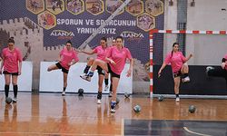 A Milli Kadın Hentbol Takımı'nda hedef Avrupa "ses getirmek"
