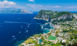 İtalya'nın Capri Adası'na su şebekesi arızalanınca turistlerin girişi durduruldu