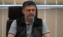 Bakan Yumaklı: Rüzgar çok yoğun olduğu için şu anda 'tamamen kontrol altında' diyemiyoruz