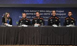 Türkiye'nin ilk uzay yolculuğunu gerçekleştiren Ax-3 ekibi ODTÜ'de gençlerle buluştu