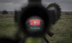 YouTube, ateşli silah içeren videolara ilişkin politikasını değiştiriyor