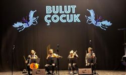 "Radyo Tiyatrosu Mevlana İdris'ten Masallar" oyunu izleyiciyle buluştu