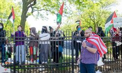 Öğrencilere diploma verilmemesi protesto edildi