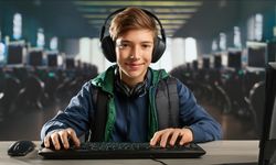 İnternet bağımlılığı gençlerin aktif düşünme becerilerini zayıflatabilir