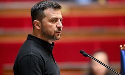 Zelenskiy, Ukrayna Zirvesi'nin savaşı sona erdirmeye yönelik ilk adım olduğunu söyledi