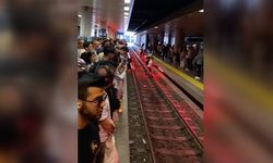 İstanbul'da iki metro hattında arıza yaşandı