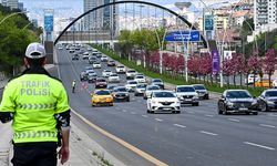 Bayram tatilinde yol güvenliği 66 bin 92 personelle sağlanacak