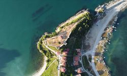 Üç tarafı deniz manzaralı Ginolu Kalesi ziyaretçilerini bekliyor