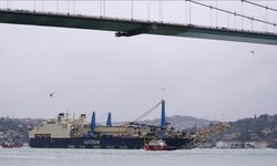 İstanbul Boğazı'nda gemi trafiği, "Castorone" gemisinin geçişi nedeniyle askıya alındı