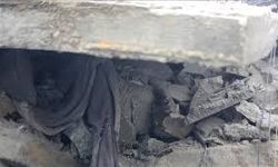 Gazze'de siviller ve çocuklar İsrail bombardımanının hedefi oldu