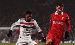 Lider Liverpool, Manchester United ile berabere kaldı