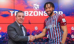Trabzonspor, yeni transfer Folcarelli için imza töreni düzenledi