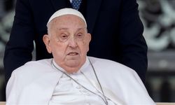 Papa Franciscus hayatını kaybetti