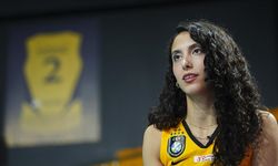 VakıfBank oyuncusu Deniz Uyanık'ın hayali, sezonu Avrupa'nın zirvesinde tamamlamak