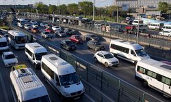 Trafiğe 4 ayda 690 bin taşıt eklendi: Yarısı 4 büyük ilde