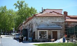 Edirne'de 15. yüzyıl yapıları tarihi han ve hamamdaki restorasyon çalışmaları sürüyor
