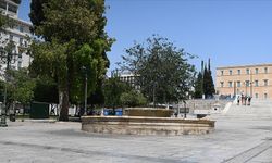 Yunanistan'da yüksek sıcaklıklar nedeniyle öğle saatlerinde açık alanlardaki çalışmalar yasaklandı