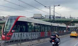 Fatih'te binada çıkan yangın nedeniyle Kabataş-Bağcılar Tramvay Hattı'nda düzenleme