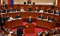 Arnavutluk'ta yeni hükümet kuruldu