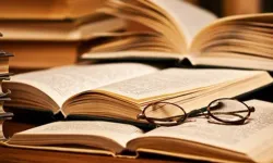 Fadıl Çelebi, “Sevmek Buysa” adlı şiirini paylaştı