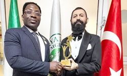 Akif Manaf “Nijerya-Türkiye Dostluk ve Barış Ödülü” ile Onurlandırıldı