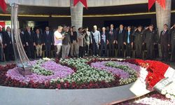 9. Cumhurbaşkanı Süleyman Demirel mezarı başında anıldı
