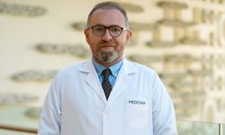 Böbrek taşının başlıca nedeni yetersiz sıvı tüketimi
