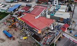 Filipinler'in Mindanao bölgesinde meydana gelen 7,8 büyüklüğündeki depremde ölü sayısı 45'e yükseldi