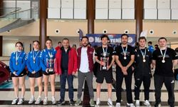 İstanbul Nişantaşı Üniversitesi sporcuları şampiyonlardan madalyalarla döndü