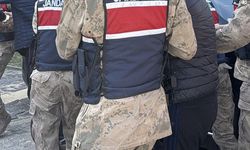 Sosyal medya üzerinden uyuşturucu satanlara yönelik operasyonda 43 şüpheli yakalandı