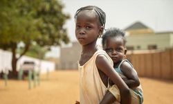 Afrika'nın yaklaşık yarısı çocuk