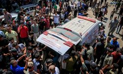 Gazze'deki Sağlık Bakanlığı: Ambulans ve hasta nakil araçlarının yüzde 70'i hizmet dışı kaldı