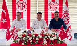 Antalyaspor Başkanı Ergün: Transfer yasağındaki 16 dosyanın 9'u kapatıldı, 4'üyle anlaşıldı