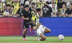 Fenerbahçeli futbolcu Oosterwolde'nin arka adale tendonunda kısmi yırtık tespit edildi