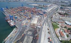 İzmir Limanı'nın Türkiye Varlık Fonu'na devri tamamlandı