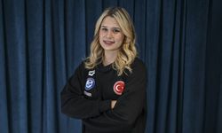 Milli para yüzücü Defne Kurt, Fransa'da Avrupa şampiyonu oldu