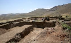 Urartu'nun izleri Kef Kalesi'ndeki kazılarda gün yüzüne çıkıyor
