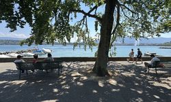 Yaz boyu sıcak hava dalgasının etkili olduğu İsviçre'de, birçok istasyonda rekor sıcaklıklar kaydedildi
