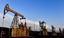 ABD-İran hattında diplomasi beklentileri Brent petrolü 100 doların altına çekti