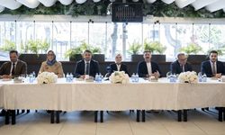 Bakan Göktaş, 'Türkiye Yüzyılı Buluşmaları' kapsamında Bahçelievler'de muhtarlarla buluştu