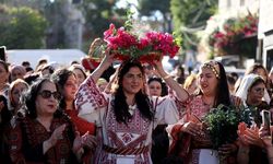 İşgal altındaki Batı Şeria'da düzenlenen geleneksel Filistin düğünü kültürel mirasın güzelliğini ortaya çıkardı